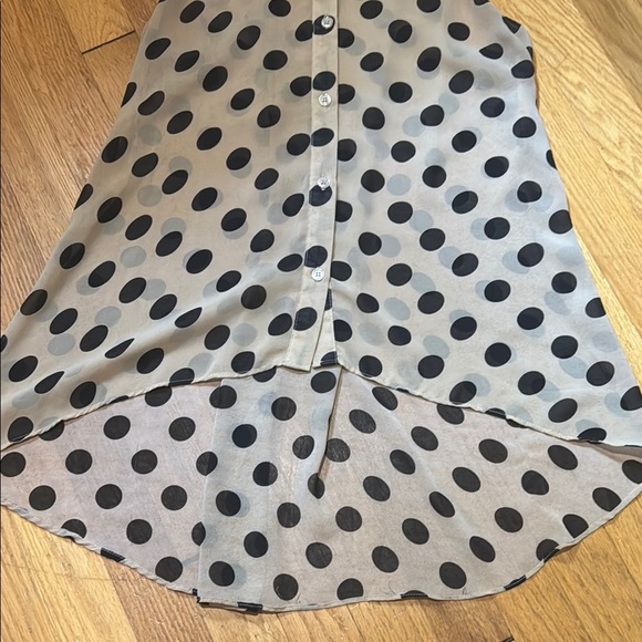 Polka Dot Asymmetrical Sleeveless Button Blouse - Picture 3 of 7